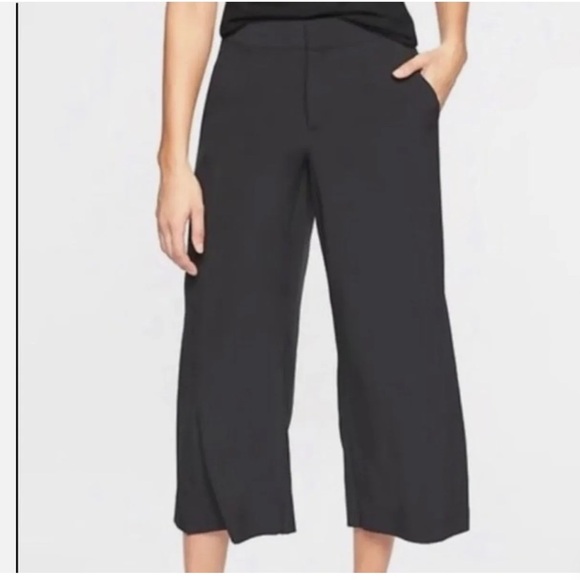 Athleta Tribeca Cropped Pants With Side Seam Buttons - Picture 1 of 13